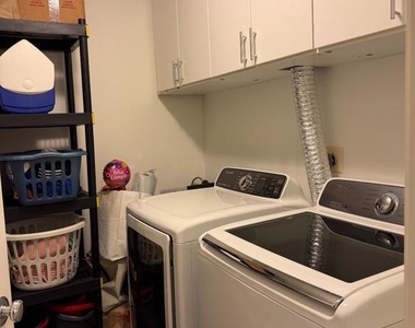 111 Timberbrook Lane - Photo Thumbnail 7