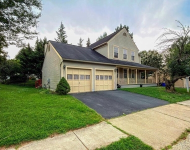 18441 Cape Jasmine Way - Photo Thumbnail 3