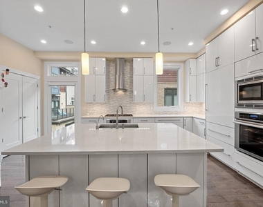 5307 Merriam Street - Photo Thumbnail 8