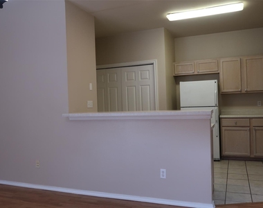 8712 Weiser Dr - Photo Thumbnail 4