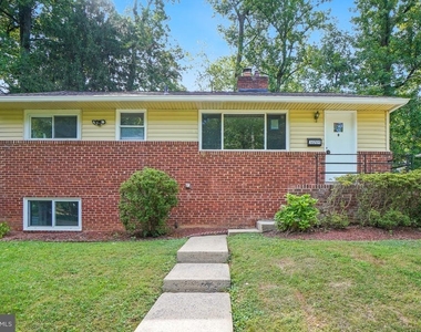 10705 Lockridge Drive - Photo Thumbnail 27