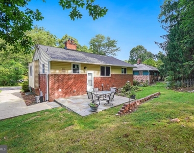 10705 Lockridge Drive - Photo Thumbnail 28