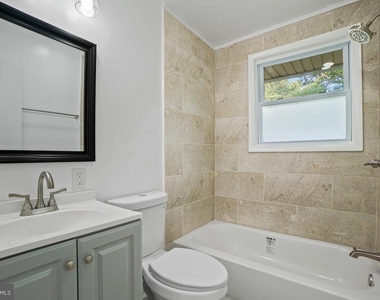 10705 Lockridge Drive - Photo Thumbnail 9