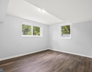 10705 Lockridge Drive - Photo Thumbnail 22