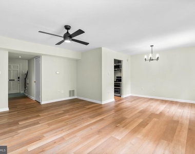 16 Cornerwood Court - Photo Thumbnail 2