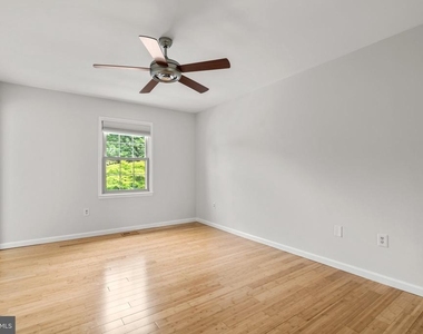 16 Cornerwood Court - Photo Thumbnail 17