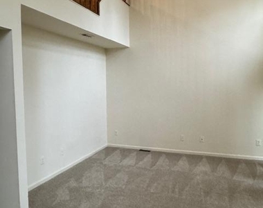 8630 Delcris Drive - Photo Thumbnail 26