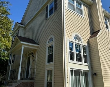 8630 Delcris Drive - Photo Thumbnail 30