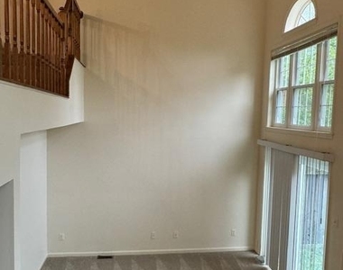 8630 Delcris Drive - Photo Thumbnail 25