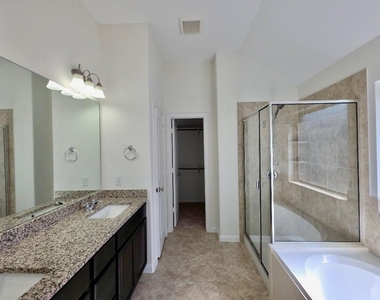 615 Linares Ln - Photo Thumbnail 12