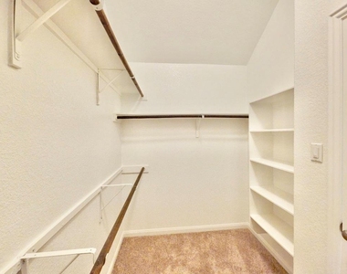 615 Linares Ln - Photo Thumbnail 14