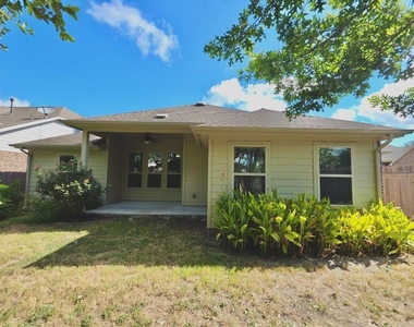 615 Linares Ln - Photo Thumbnail 25