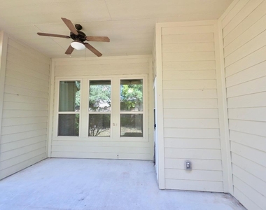 615 Linares Ln - Photo Thumbnail 24