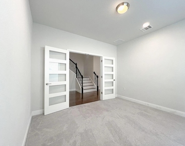 7212 Jument Dr - Photo Thumbnail 3