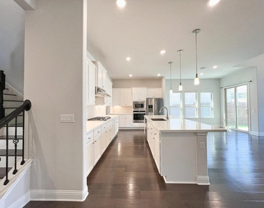 7212 Jument Dr - Photo Thumbnail 6