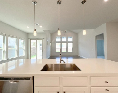 7212 Jument Dr - Photo Thumbnail 5