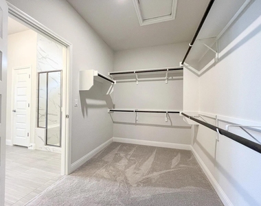 7212 Jument Dr - Photo Thumbnail 12