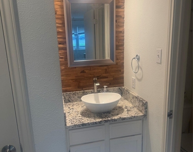 8888 Tallwood Dr - Photo Thumbnail 8