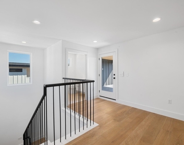 4806 Richmond Ave - Photo Thumbnail 18