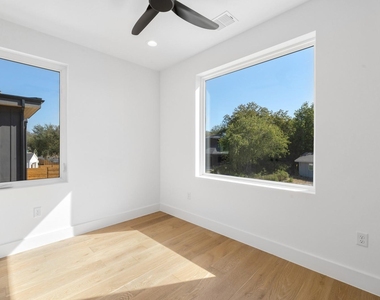 4806 Richmond Ave - Photo Thumbnail 17