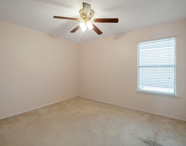 17131 Dashwood Creek Dr - Photo Thumbnail 15