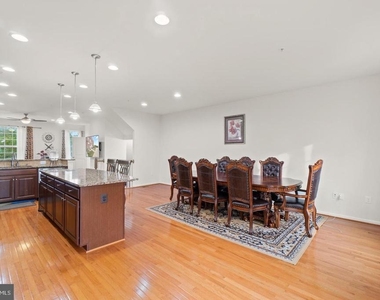 8056 Locust Mill Street - Photo Thumbnail 5