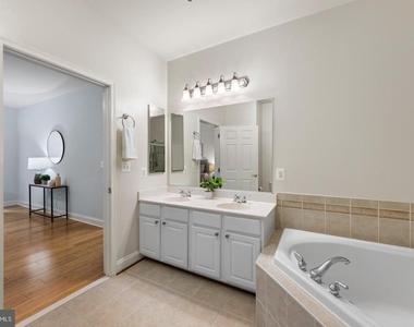 10205 Wincopin Circle - Photo Thumbnail 18