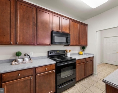 10205 Wincopin Circle - Photo Thumbnail 12