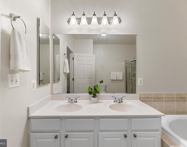 10205 Wincopin Circle - Photo Thumbnail 17
