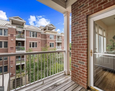 10205 Wincopin Circle - Photo Thumbnail 26
