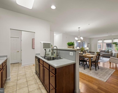 10205 Wincopin Circle - Photo Thumbnail 13