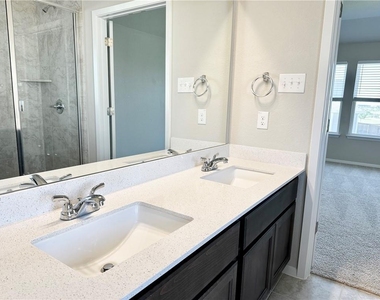 131 Spiny Lizard Ln - Photo Thumbnail 9