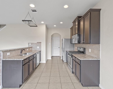 1445 Treeta Trl - Photo Thumbnail 9