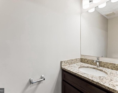 8345 Silver Trumpet Drive - Photo Thumbnail 9