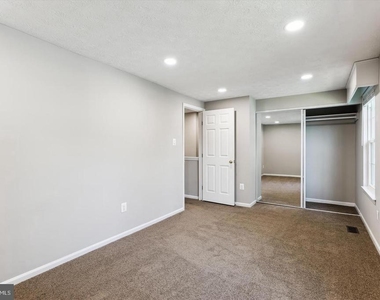 8345 Silver Trumpet Drive - Photo Thumbnail 11