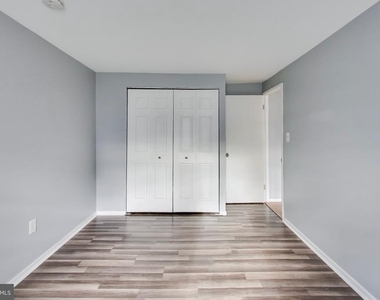 5769 Yellowrose Court - Photo Thumbnail 14