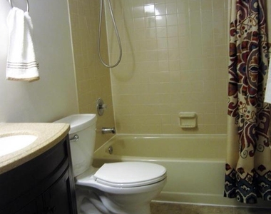 6085 Rock Glen Drive - Photo Thumbnail 7