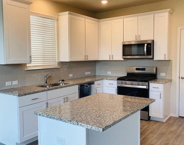 10208 Buckskin Horse Way - Photo Thumbnail 2