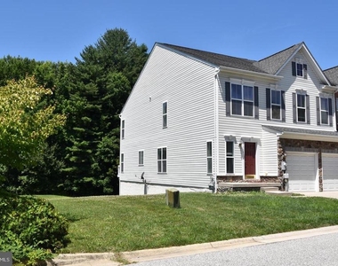 139 Hokeland Drive - Photo Thumbnail 3