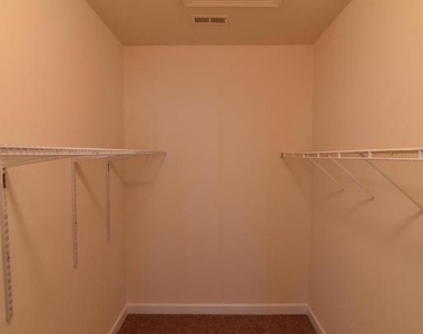 139 Hokeland Drive - Photo Thumbnail 44