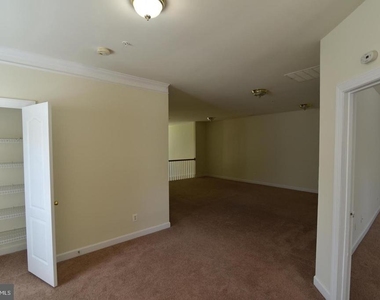 139 Hokeland Drive - Photo Thumbnail 30