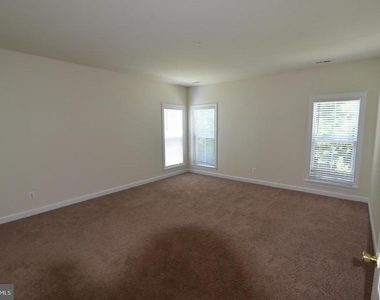 139 Hokeland Drive - Photo Thumbnail 40