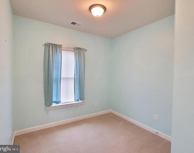 3605 Katherine Way - Photo Thumbnail 12