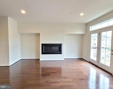 3605 Katherine Way - Photo Thumbnail 20