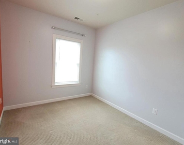 3605 Katherine Way - Photo Thumbnail 13