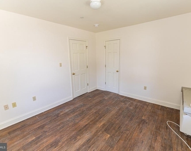 800 Travers Street - Photo Thumbnail 28