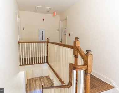 800 Travers Street - Photo Thumbnail 3