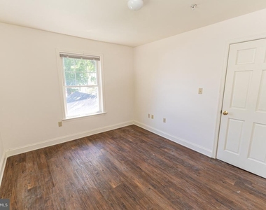 800 Travers Street - Photo Thumbnail 29