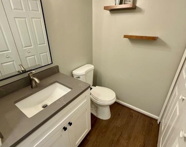 6203 Bighorn Court - Photo Thumbnail 9