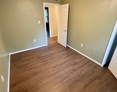 6203 Bighorn Court - Photo Thumbnail 16